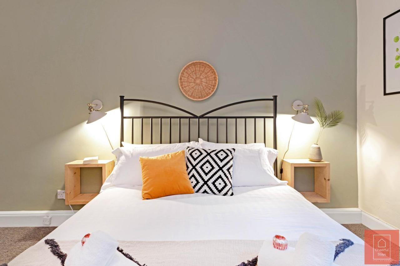 Cheerful Stays: Spacious Flat In Vibrant Leith Εδιμβούργο Εξωτερικό φωτογραφία