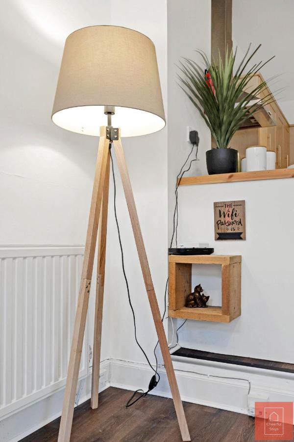 Cheerful Stays: Spacious Flat In Vibrant Leith Εδιμβούργο Εξωτερικό φωτογραφία
