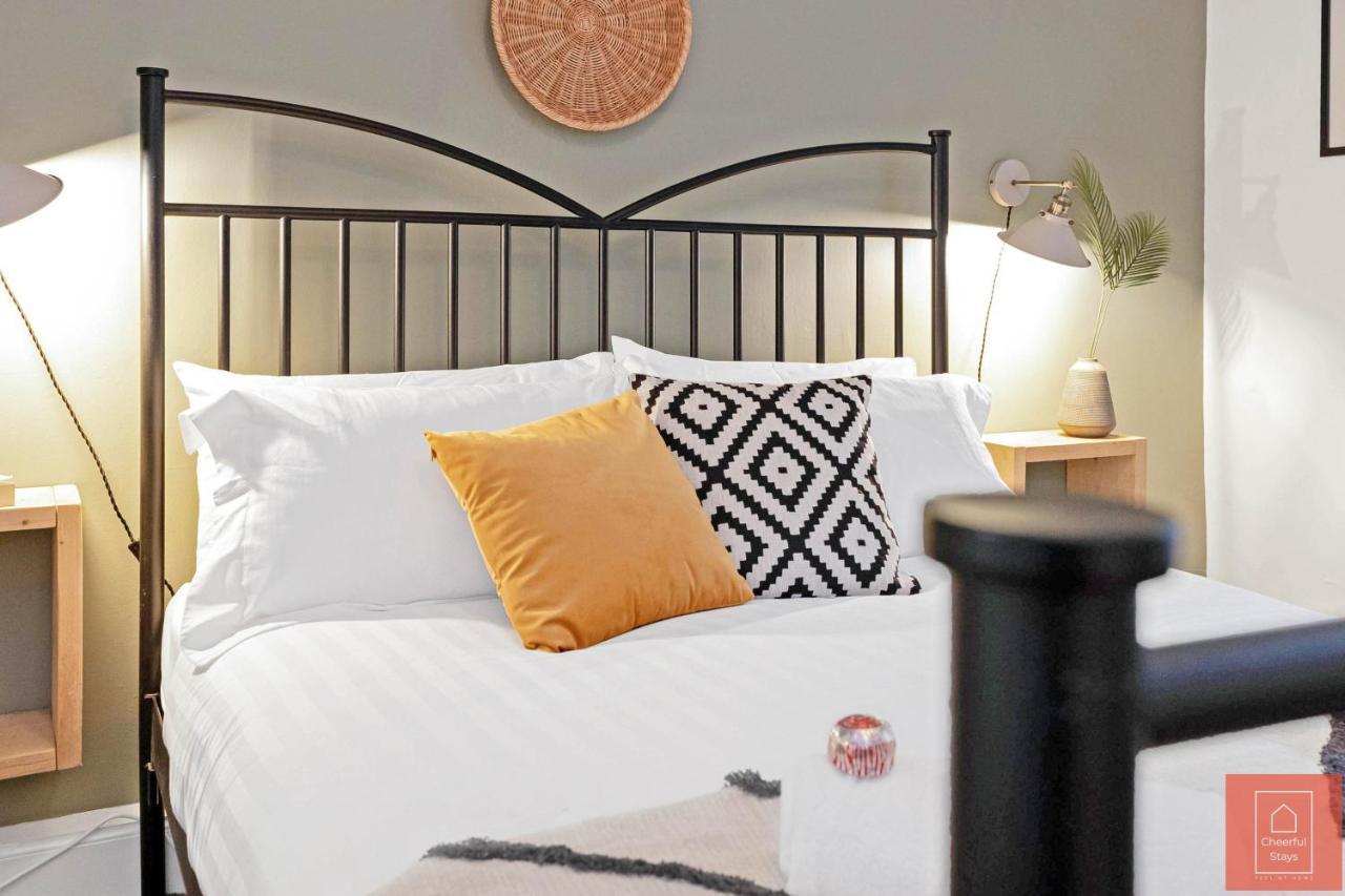 Cheerful Stays: Spacious Flat In Vibrant Leith Εδιμβούργο Εξωτερικό φωτογραφία