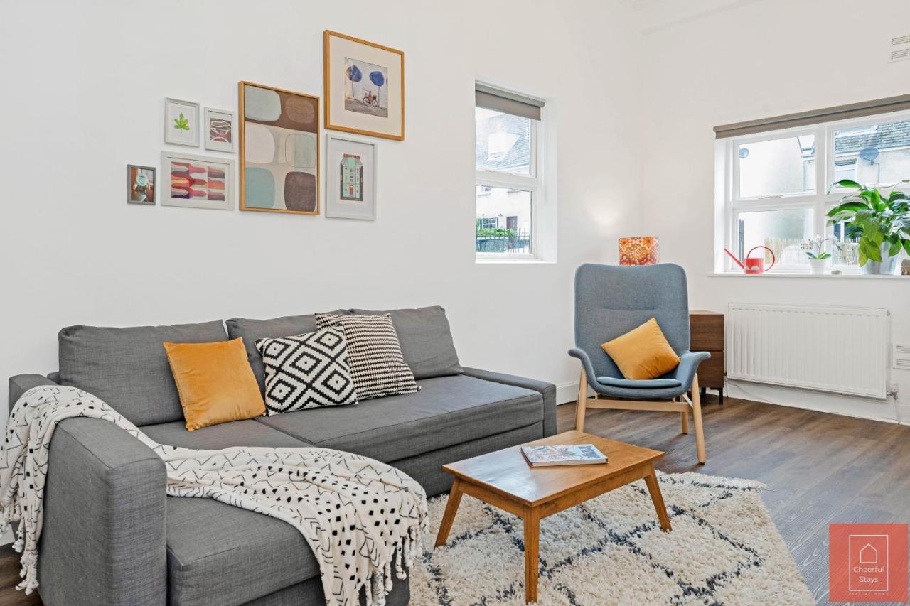 Cheerful Stays: Spacious Flat In Vibrant Leith Εδιμβούργο Εξωτερικό φωτογραφία